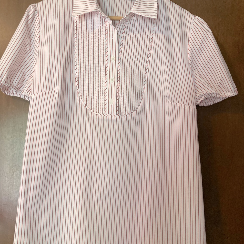Short sleeve, white and red striped tuxedo shirt.